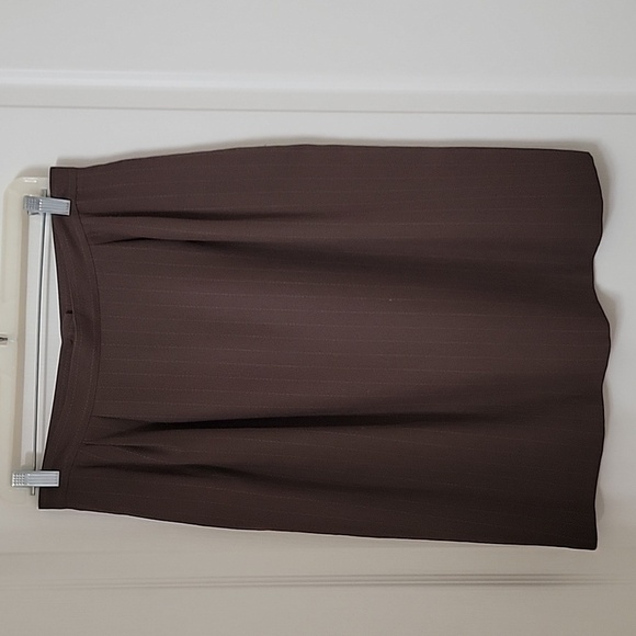 Kasper Size 12P Brown with Light Gray Stripe Pencil Skirt, Gently Used Condition - Picture 2 of 12